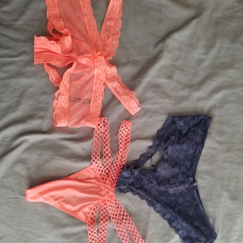 Victoria secret lot set panties L